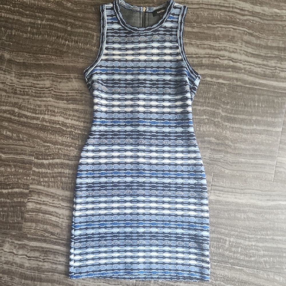 Karen Kane blue stripe pattern sleeveless dress Size Medium